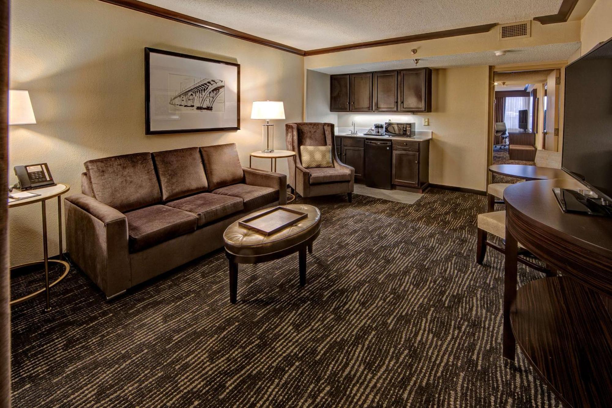 Doubletree By Hilton Decatur Riverfront Eksteriør billede
